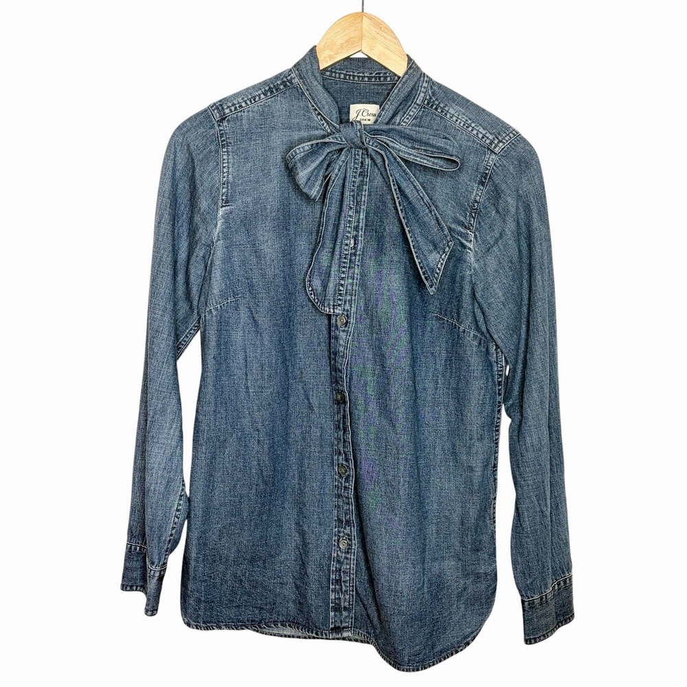 J Crew Denim Chambray Tie Neck Shirt Womens Size Small Coastal Cowgirl Western